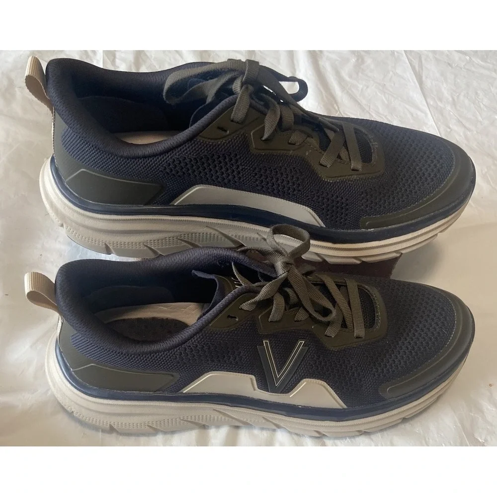 Men's Vionic Walk Max‎ Technical-Water Repllent Lace Up Sneakers-Size 10